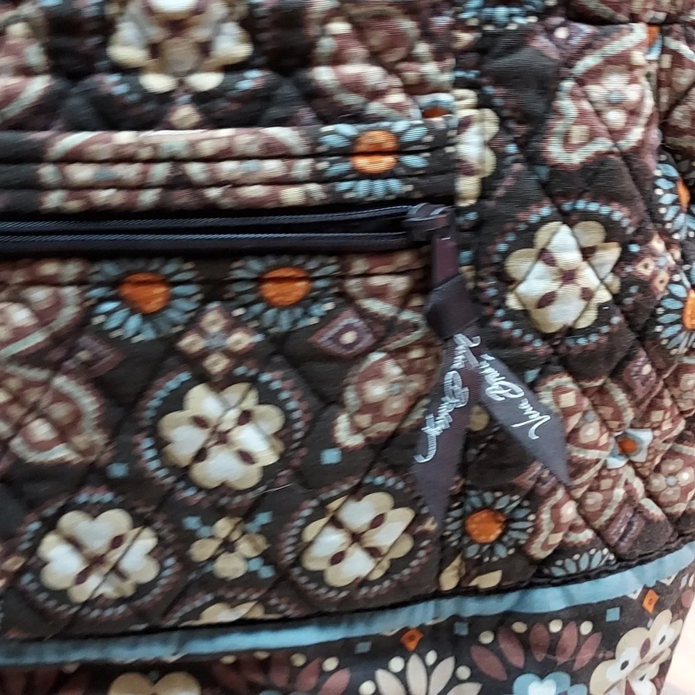 Vera Bradley Purse Canyon - Picture 3 of 7